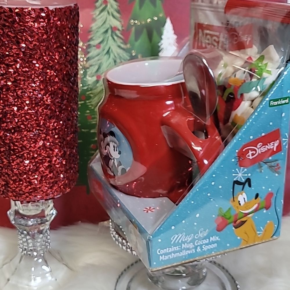 Disney Mickey and Minnie Holiday Mouse Red Christmas Coffee Mug Tea Cup Set